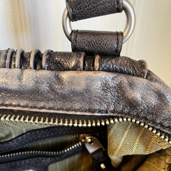 Tulah Ray Gray Distressed Leather Split Zip Satchel GUC - Picture 12 of 13